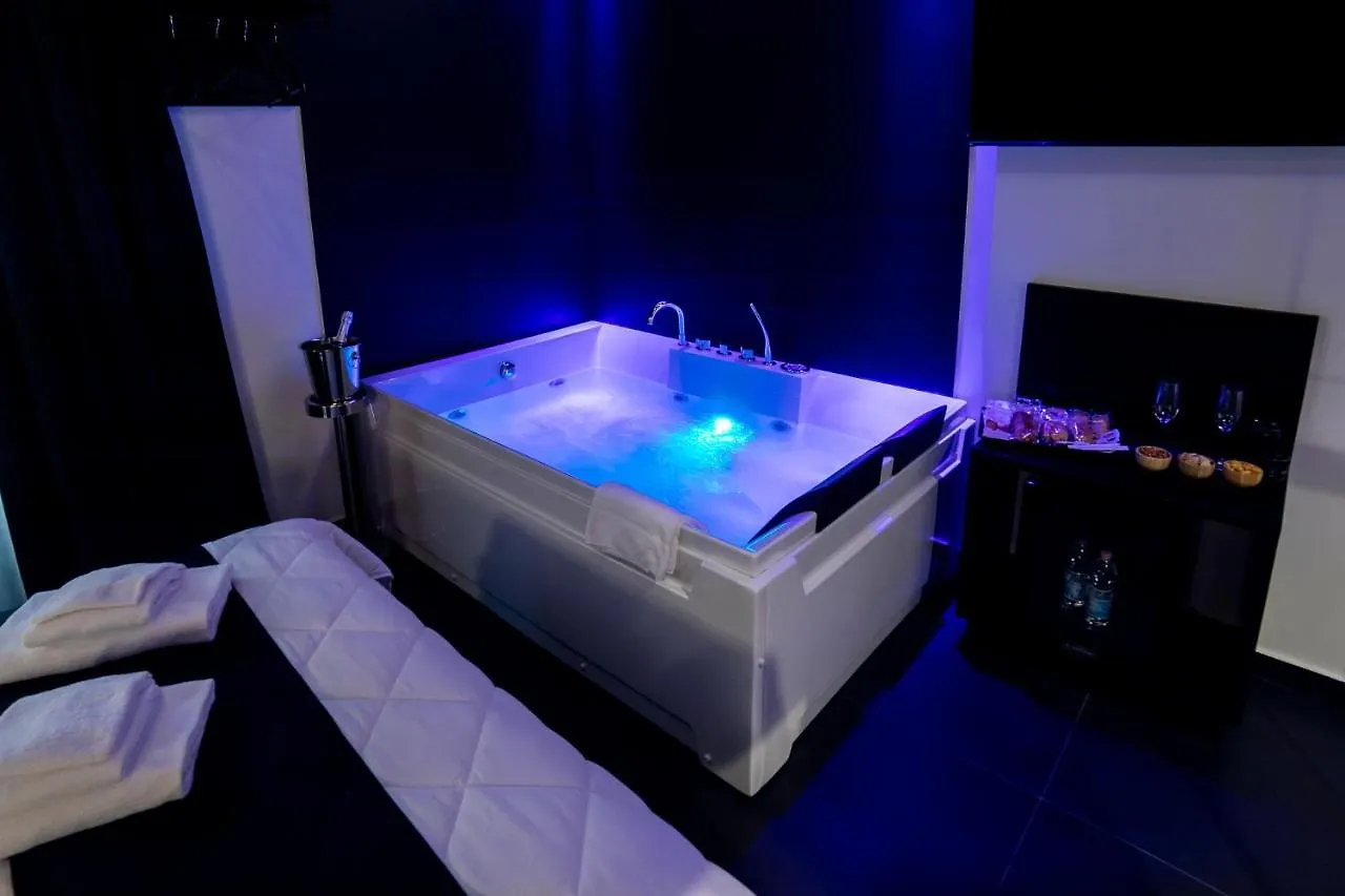 Maximum Hub Suite&Spa Palermo 2*,