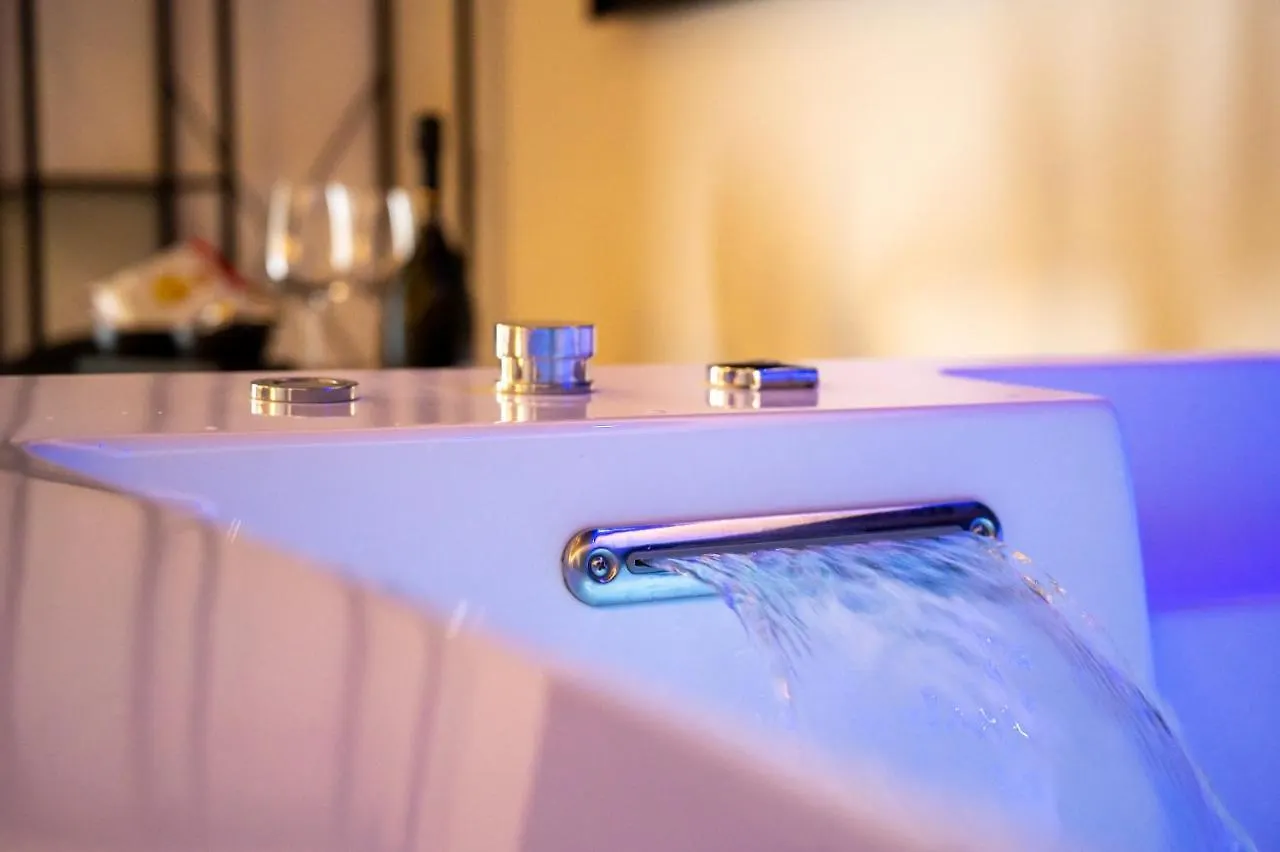 Maximum Hub Suite&Spa Palermo Bed & Breakfast